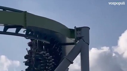 Pánico en una montaña rusa en EE UU al resquebrajarse uno de los pilares que la sostenía