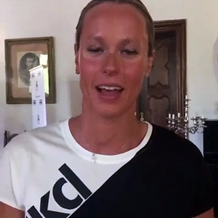 Federica Pellegrini dà consigli ai bimbi
