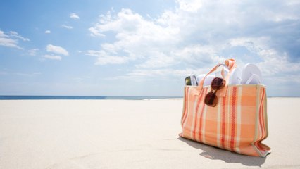 10 Tips for Staying Sand-Free After the Beach