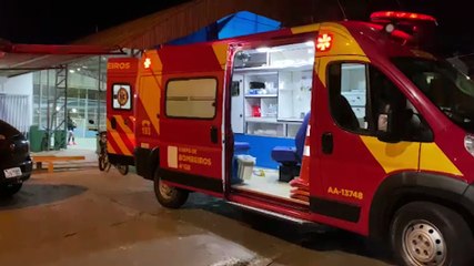 Mulher é socorrida durante partida de futebol no Bairro Floresta