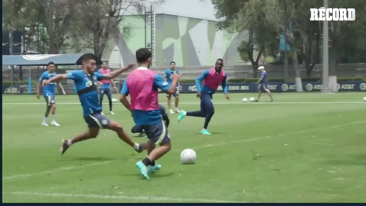 Quiñones YA ENTRENÓ en Coapa