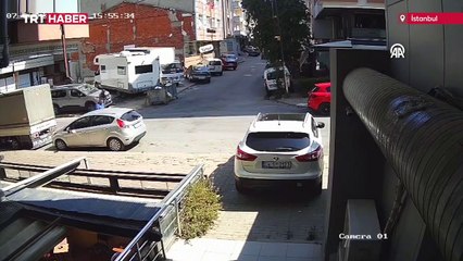 Çekmeköy'de binadaki patlama anı kamerada