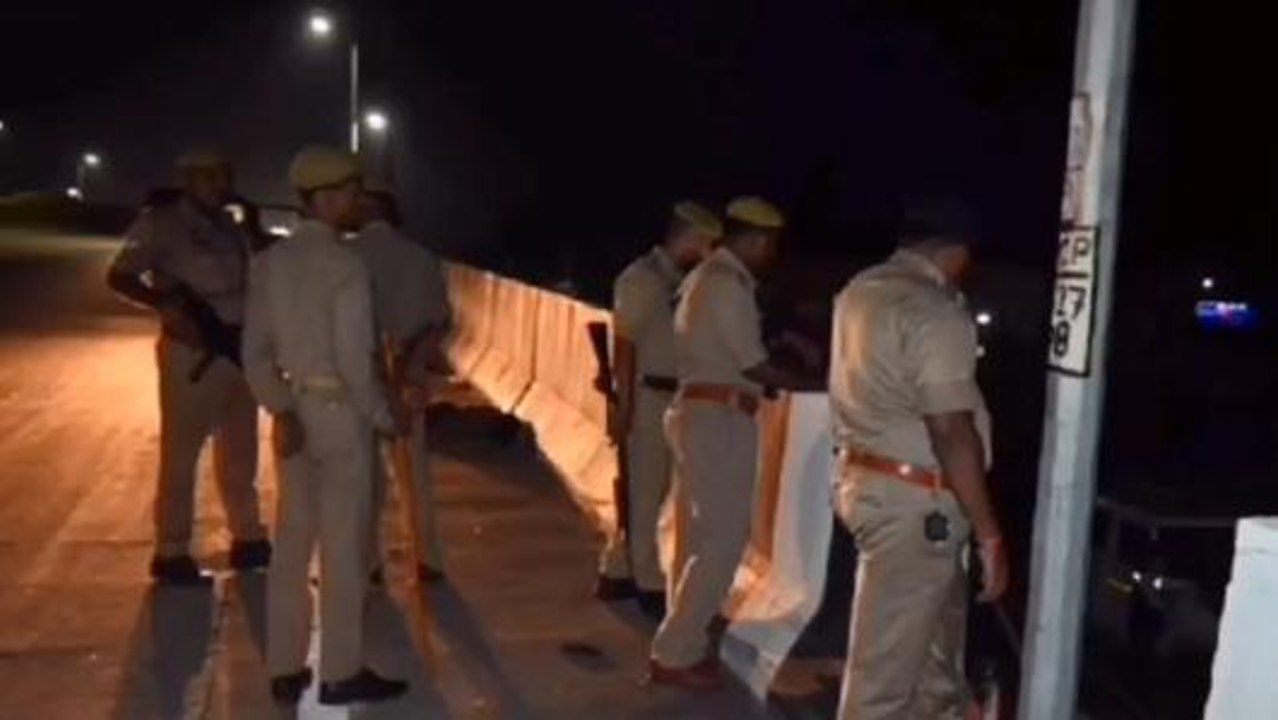 कानपुर देहात में हुआ भीषण सड़क हादसा, यूपी के जाबांज सिपाही की मौत, दो घायल