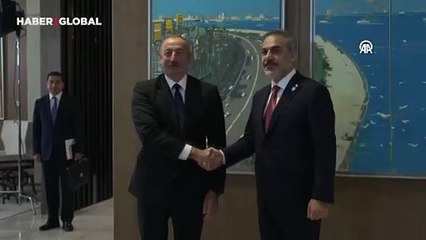 Скачать видео: Azerbaycan Cumhurbaşkanı İlham Aliyev, Dışişleri Bakanı Hakan Fidan'ı kabul etti