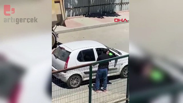 Sultangazi'de sokak ortasında kadına şiddet