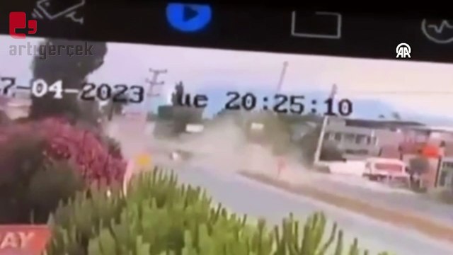 Tır ile çarpışan otomobilin sürücüsü hayatını kaybetti