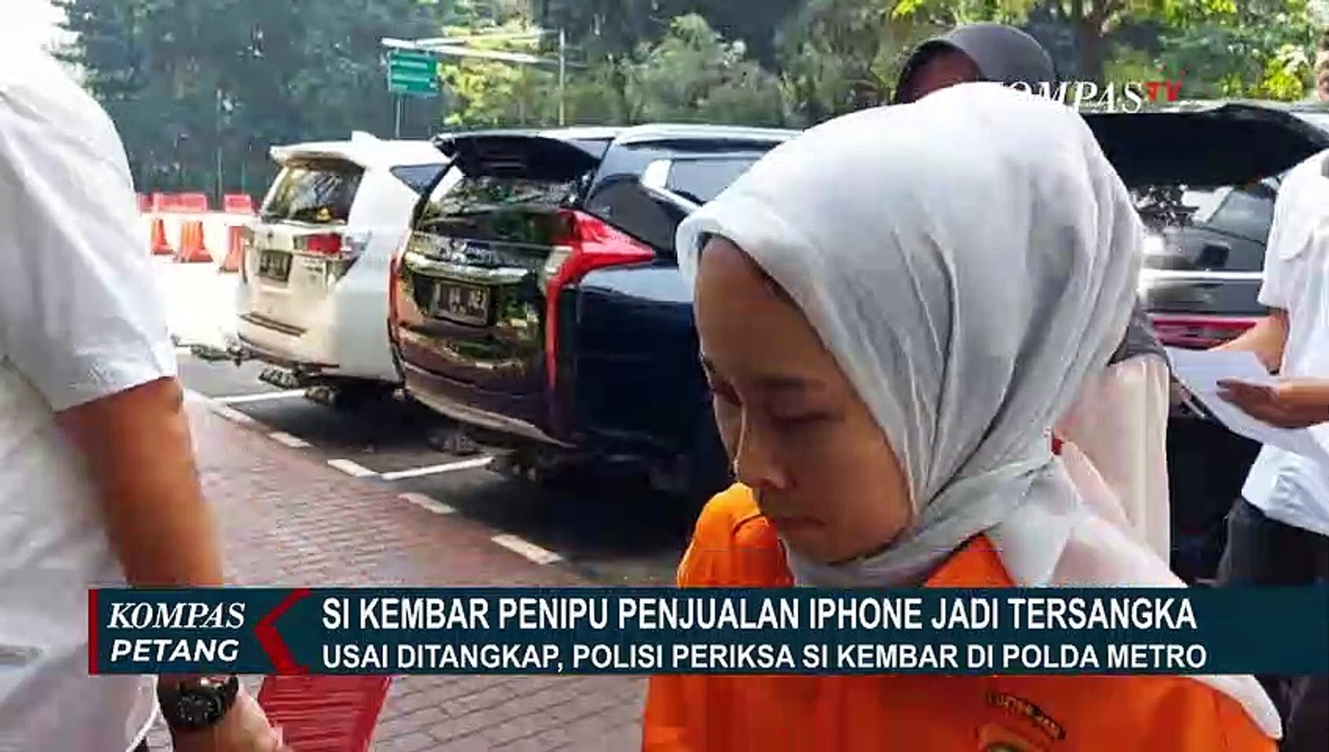 ⁣Polda Metro Jaya Sita Barang Bukti Hasil Penipuan Si Kembar Rihana-Rihani