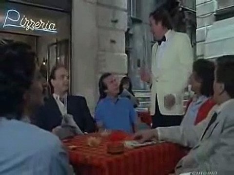 Scena Sabrina Salerno nel film Fratelli D'Italia