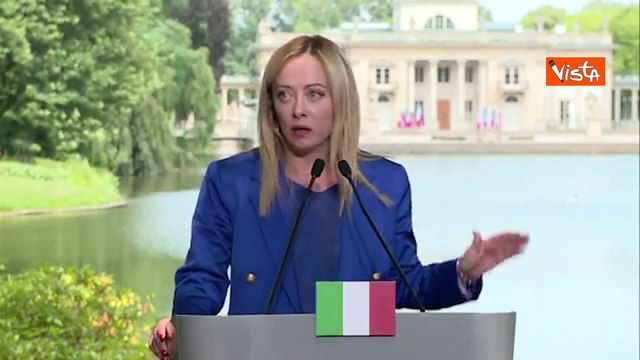 Migranti, Meloni: Rispetto Polonia che difende suo interesse nazionale