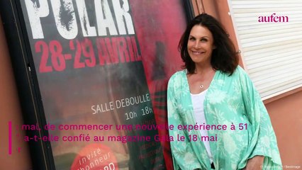 Astrid Veillon cash sur son rapport à l'âge : "Quand je me vois à l'écran..."