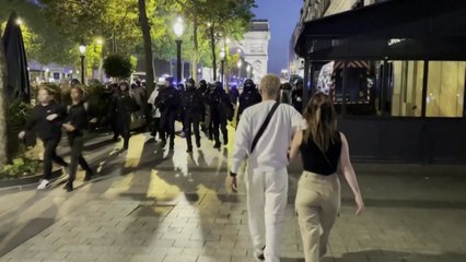 프랑스 시위 소강...버스·트램 야간 운행 재개 / YTN