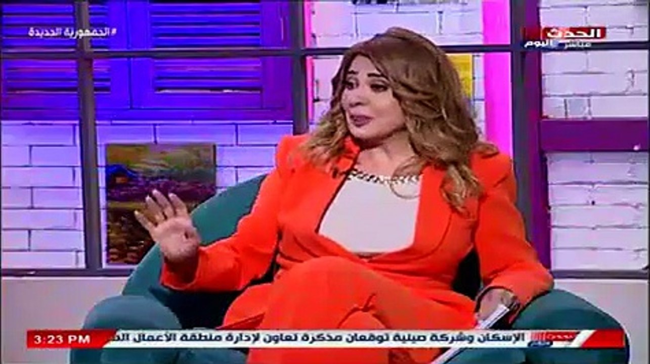 شاهد: أسد يهاجم مادلين طبر على الهواء خلال أولى حلقات برنامجها