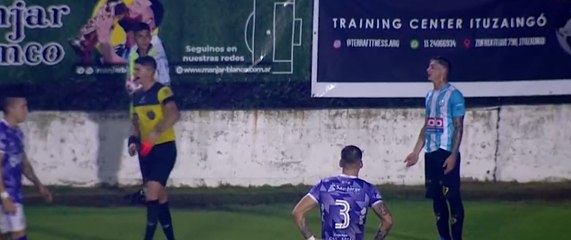 Leonel Ovejero fue expulsado por orinar en pleno partido