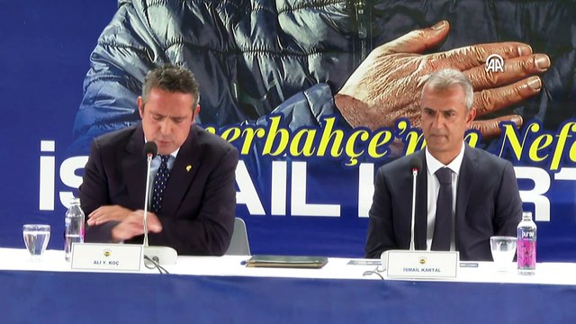 İSTANBUL - Fenerbahçe'de teknik direktör İsmail Kartal için imza töreni düzenlendi (2)