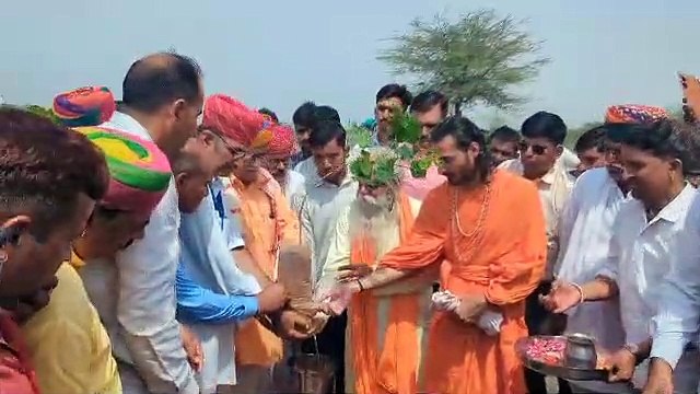 थलांजू में रोपे 100 पौधे, 1200 ग्रामीणों को घर, बाड़ा व खेत में लगाने के लिए वितरित , देखें VIDEO