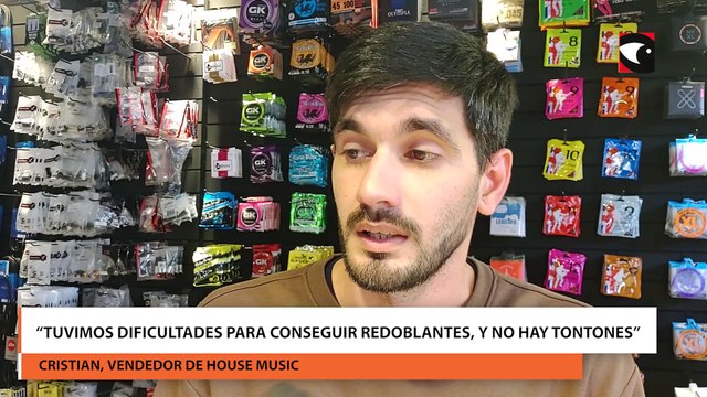 Posadas | Comerciantes advierten la escasez de instrumentos y accesorios de cara a la estudiantina 2023