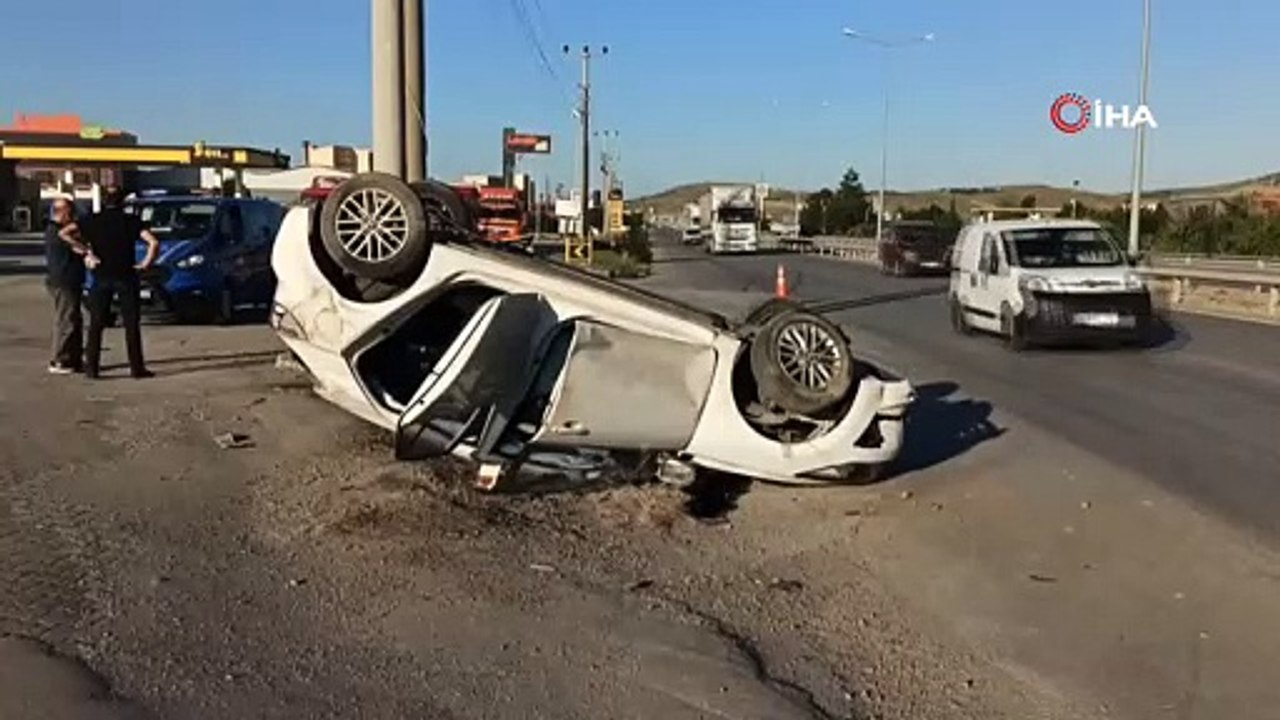 Çorum'da otomobil takla attı: 3 yaralı