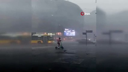 Almanya'da şiddetli fırtına: 1 ölü