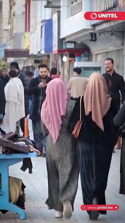 Nuevo golpe a las mujeres de Afganistán: los talibanes cierran las peluquerías y salones de belleza