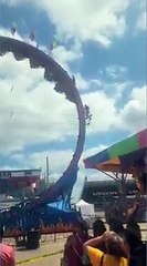 Eğlence treni arızalandı, saatlerce baş aşağı mahsur kaldılar