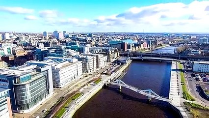 Dieser Mann Lebte 18 Jahre Lang Im Flughafen Von Paris