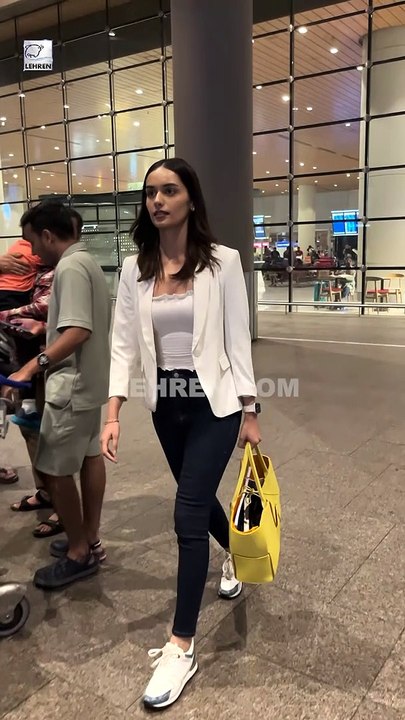 Manushi Chhillar का खूबसूरत लुक
