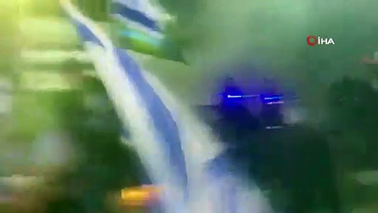 Vahşilik genlerinde var! İsrail'de bir kişi aracıyla protestocuları ezmeye çalıştı