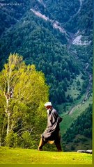 Zindagi choti nahi hoti log zina hi der se shuru karte hai