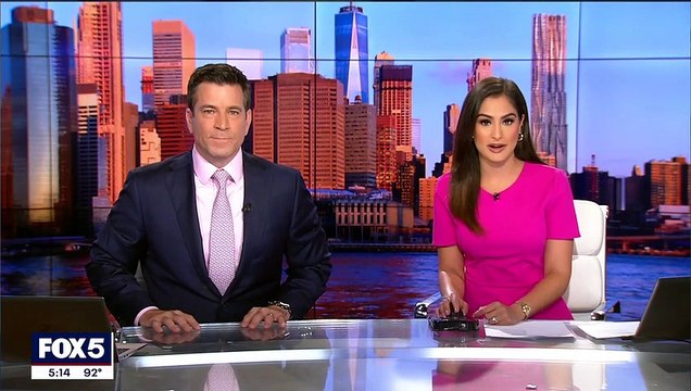 La chanteuse Adèle pousse un gros coup de gueule contre les fans qui lancent des objets sur les artistes en plein concert: Putain, je vous mets au défi de me jeter quelque chose!