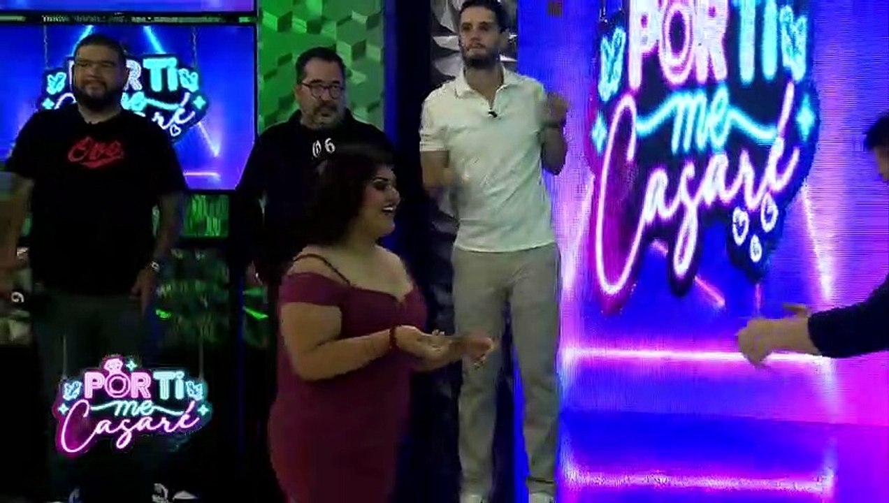 Se le cae participante en pleno programa