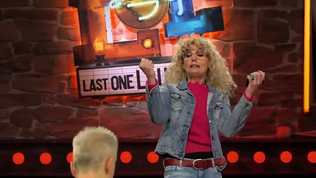 Martina Hill alias Mandy - Rock 'n' Roll (LOL Staffel 4) - video ...