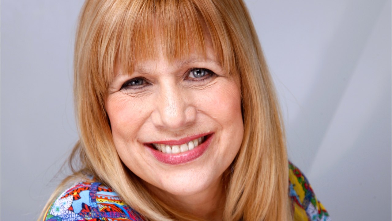 La chanteuse Stone a une retraite "pas énorme" mais est propriétaire de ses deux biens immobiliers