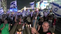 Indignación por la dimisión forzada de un popular jefe de policía desata protestas en Tel-Aviv