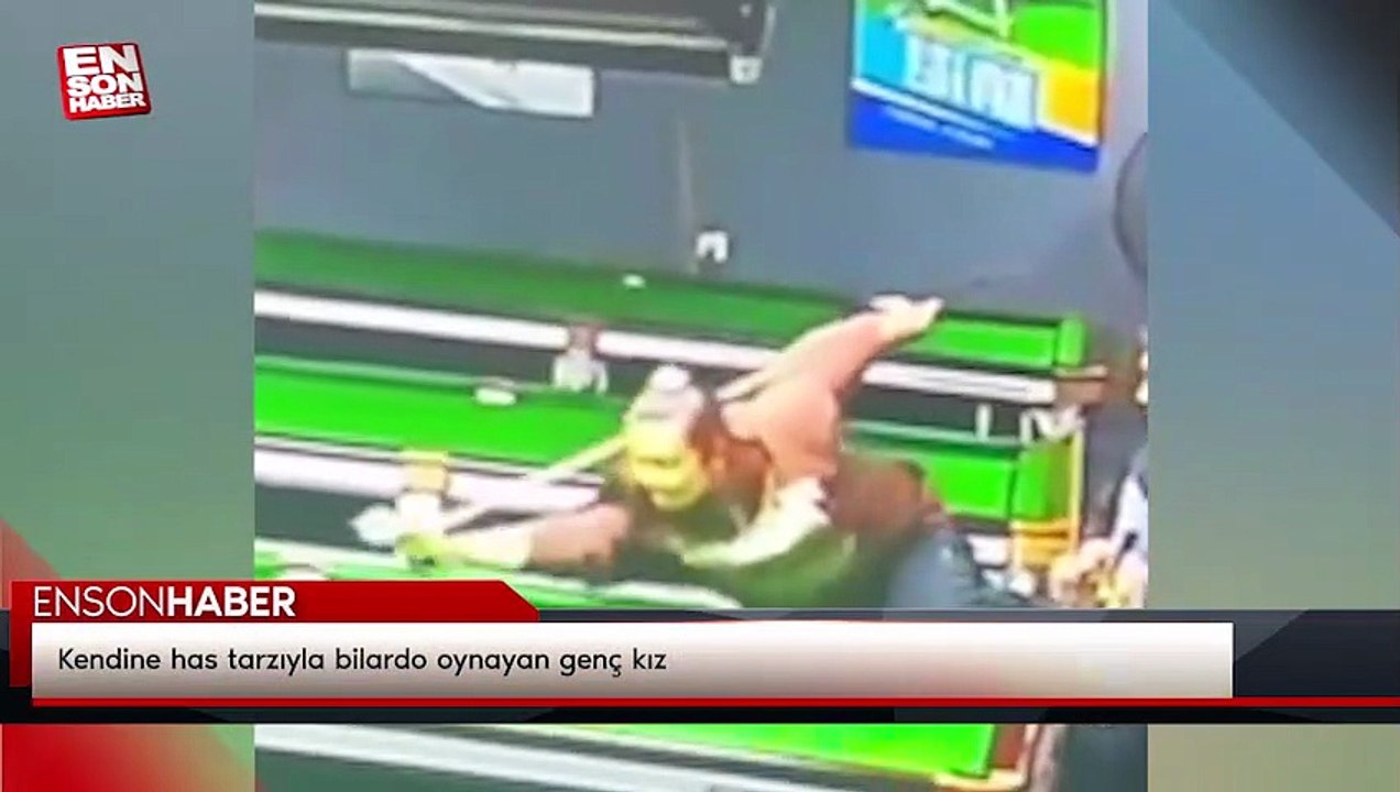 Kendine has tarzıyla bilardo oynayan genç kız