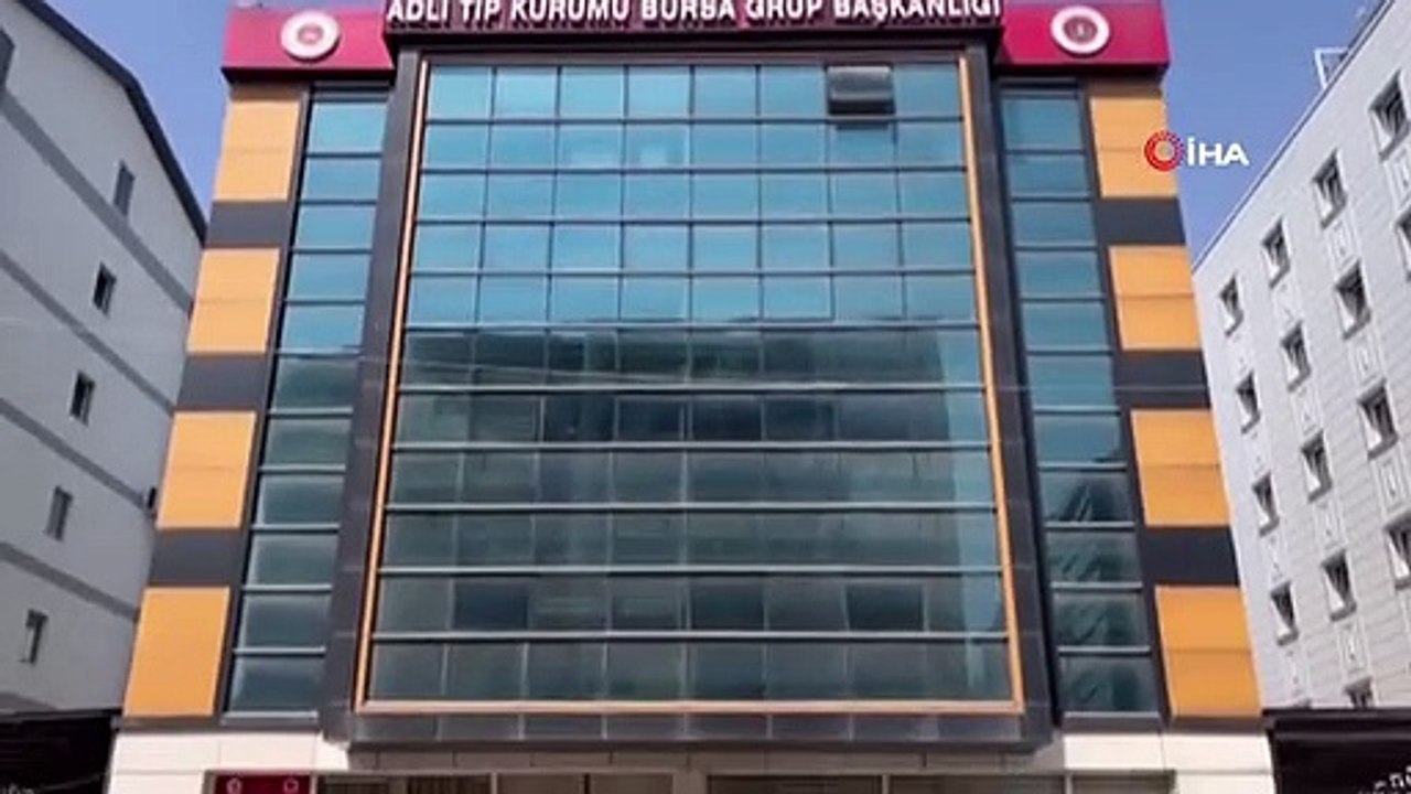 2 accidents, 2 morts en 13 jours... L'homme qui sortait de la mosquée a été percuté par une voiture, c'est ainsi que le vieil homme a été jeté