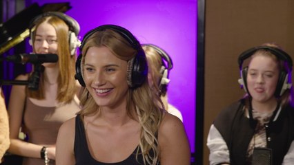 Bellah Mae - I Brought Fans Into The Studio To Sing On My Next Single, On Purpose! (Video Diaries)