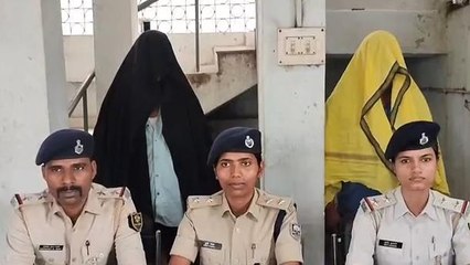 मुंगेर: प्रतिबंधित लॉटरी के साथ पुलिस ने दो को रंगेहाथ किया गिरफ्तार, देखिये तस्‍वीर