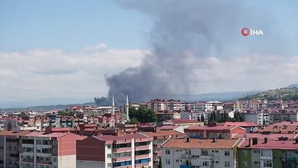 Hurda lastik deposunda yangın