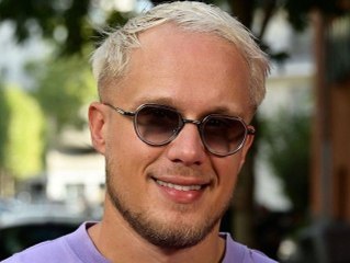 Guillaume Genton s’affiche sur les réseaux sociaux en embrassant son partenaire, Fabien !