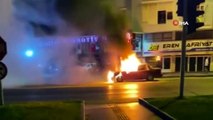 Antalya'da seyir halindeki araç alev alev yandı
