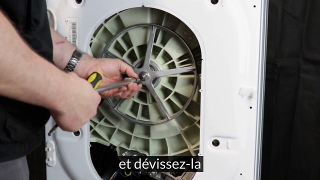 Comment changer la poulie de tambour de mon lave-linge ?