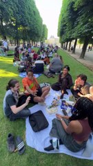 Contrôle d'esprits au jardin du Luxembourg.