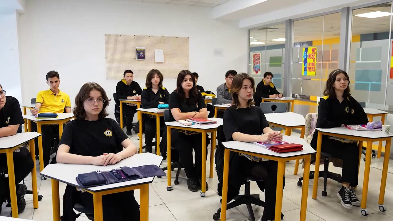Demirören Medya ve Teknoloji Mesleki ve Teknik Anadolu Lisesi yeni öğrencilerini bekliyor