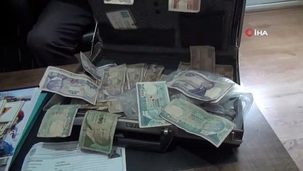 L'argent qu'il a économisé à cause de la maladie est devenu des timbres