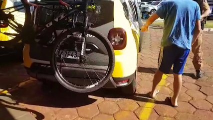 Video herunterladen: Bicicleta que havia sido furtada é localizada pelo dono em frente à bicicletaria