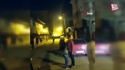 İslahiye'de hasarlı 2 binanın çökme anı