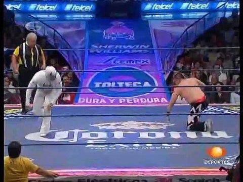 Averno © vs La Máscara for the NWA World Middleweight Championship | CMLL 2011.07.29