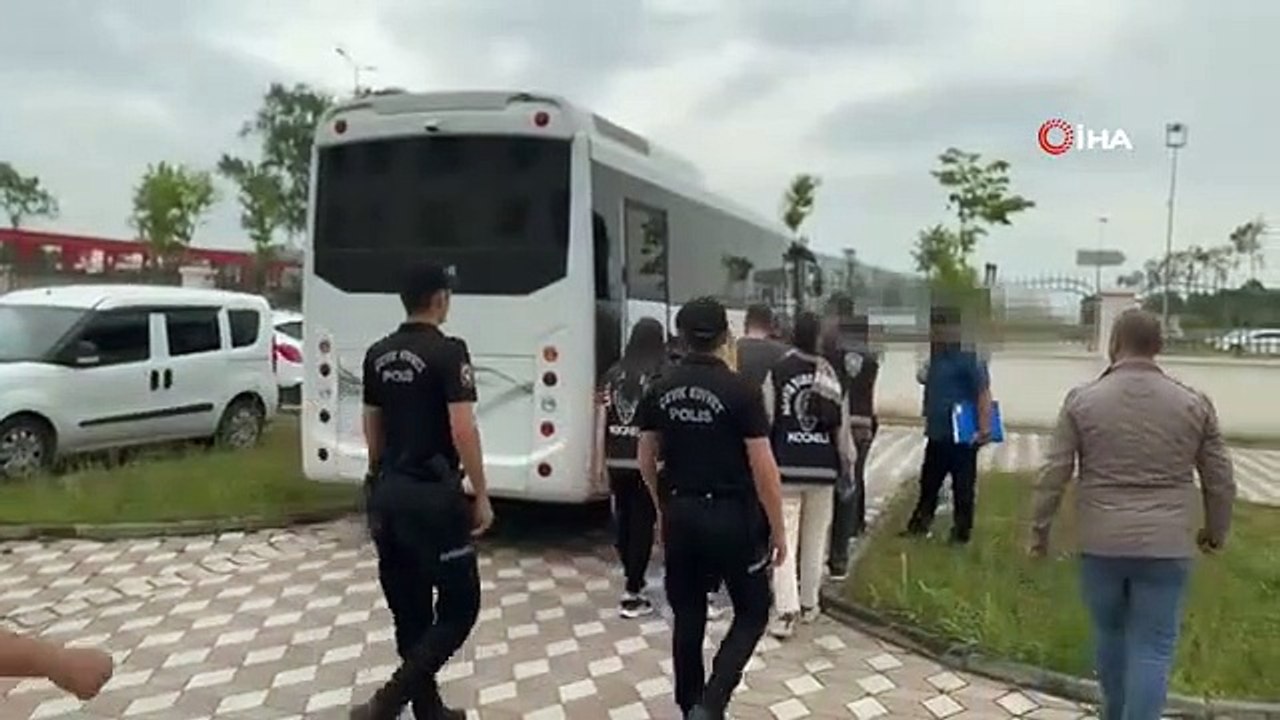 Ils ont attaqué et extorqué avec un bâton： 5 personnes ont été arrêtées