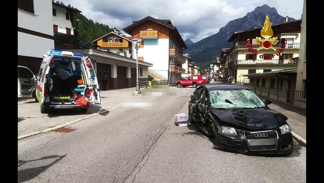Papà, nonna e bimbo di due anni morti investiti durante le vacanze sulle Dolomiti bellunesi