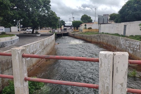 Engenheiro aponta quais os principais problemas no canal do Açude Grande de Cajazeiras